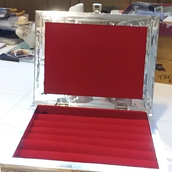 Jewelry Ring Box - Picture 4 of 5